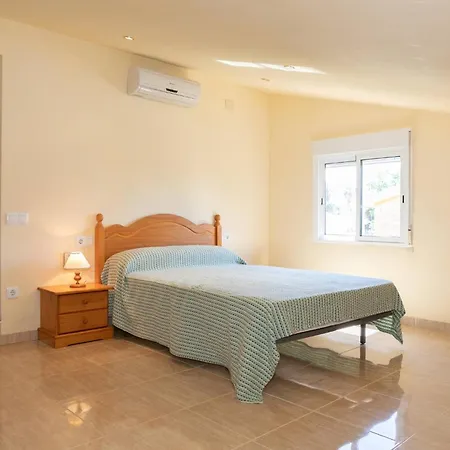 Holiday home Alba House With Private Pool, Garden And Bbq Riumar