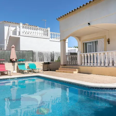 Holiday home Alba House With Private Pool, Garden And Bbq Riumar